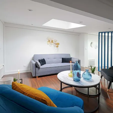 Large Renovated Chateau * Versalhes